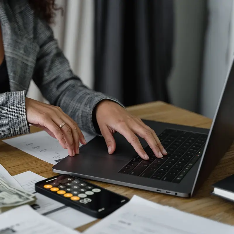 Accountant choosing HubWise Technology as her IT provider.